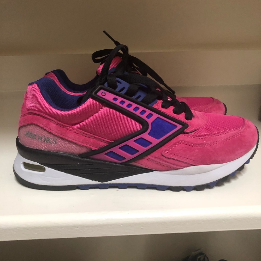 Brooks retro hot pink sneakers
